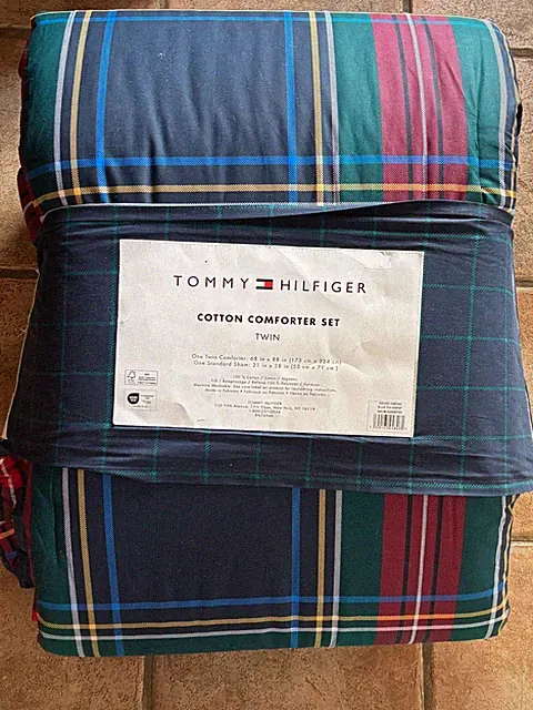 2-pc Tommy Hilfiger Twin Size Cotton Comforter Set 68”x 88” Green Red Blue Plaid