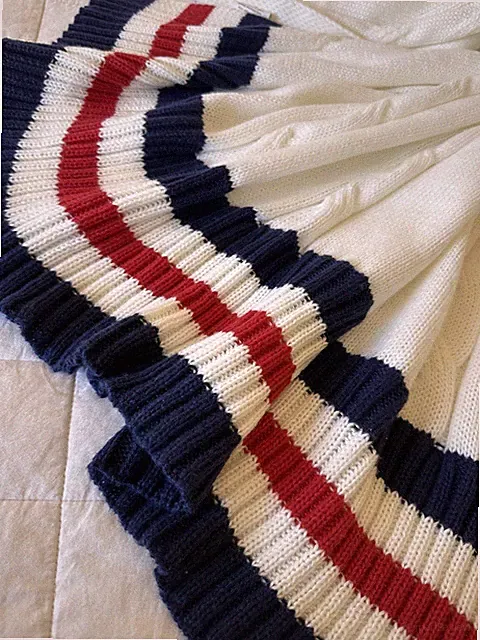 New TOMMY HILFIGER 50" x 60" Ivory White Cable Knit Luxurious Soft Throw Blanket