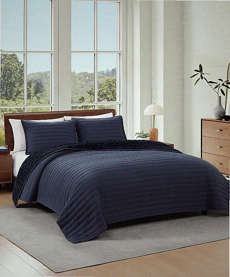 Tommy Hilfiger Classic Comfort Solid Reversible 3-Pc. Quilt Set, Full/Queen
