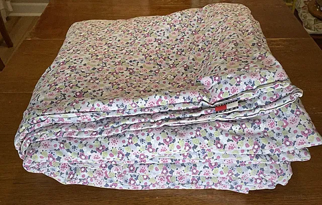 Tommy Hilfiger Comforter Full Queen Floral Pink Purple White Polyester Excellent