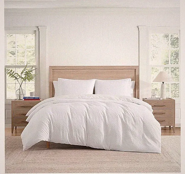 Tommy Hilfiger Comforter Set Cotton Bedding w/ matching shams Textured Full/Quee