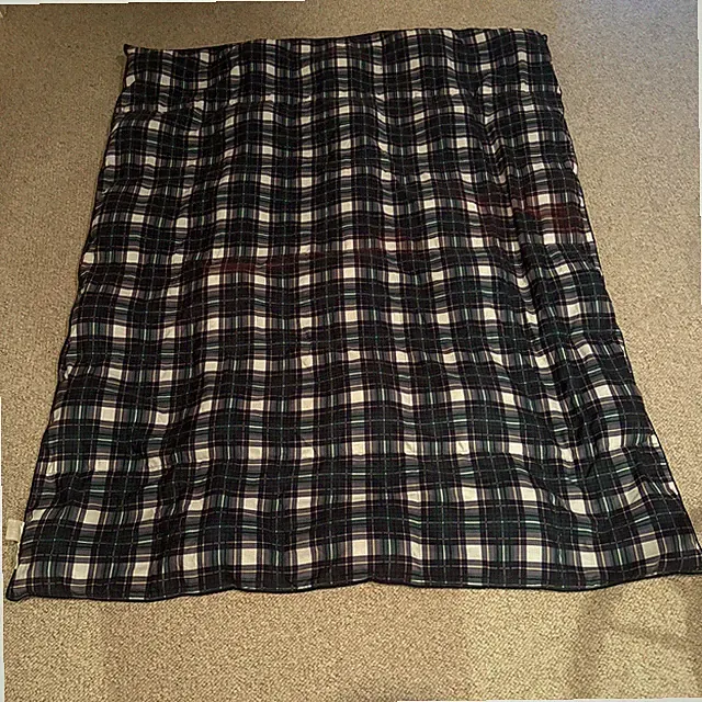 Tommy Hilfiger Plush Throw Blanket 47” x 60” Plaid Green Used