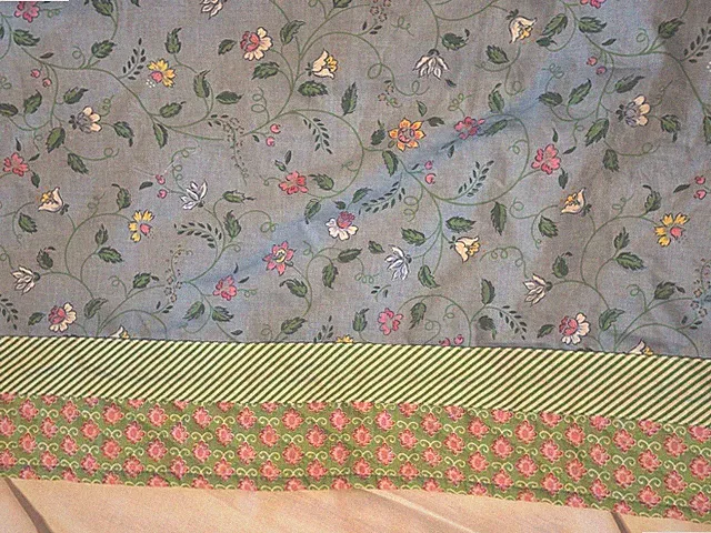 Tommy Hilfiger Queen Pink Green Blue Floral Dust Ruffle w/2 Pillow Shams Quilted