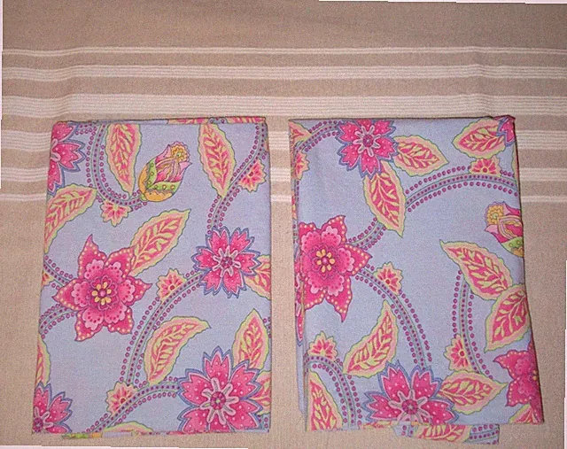 TOMMY HILFIGER STANDARD PILLOWCASES ~ FLORAL BLUE PINK - COTTON (SET OF 2)