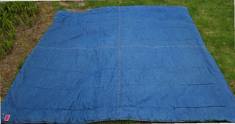 Vintage TOMMY HILFIGER Denim Style COMFORTER, Bedding 94" x 88" (Full/Queen)